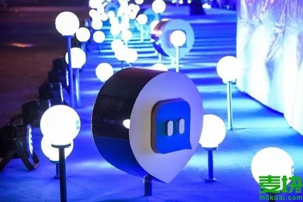 陌陌有发送名片的功能吗？